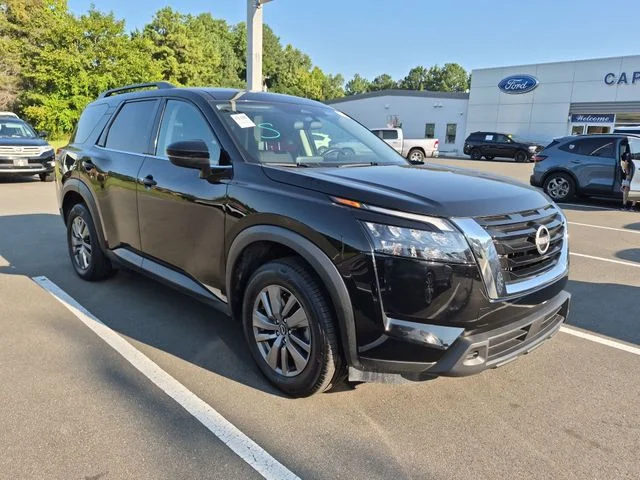 Used 2025 Black Nissan SV image 5