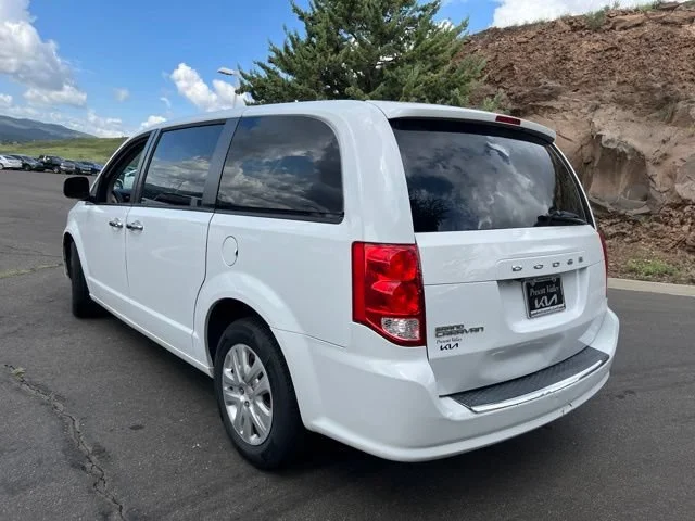 Used 2019 White Knuckle Clearcoat Dodge SE image 10