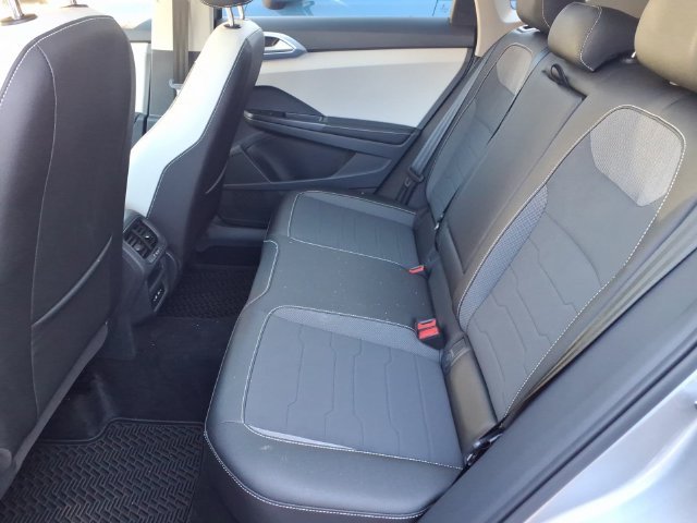 Used 2026 Silver Volkswagen 1.5T SE image 18