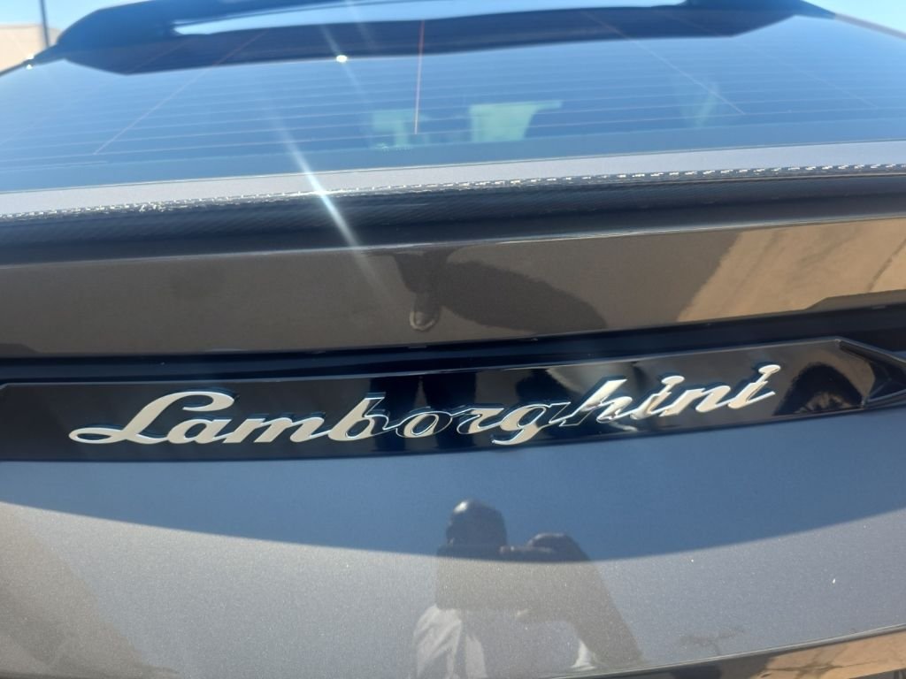 Used 2021 Grigio Telesto Pearl Lamborghini  image 4