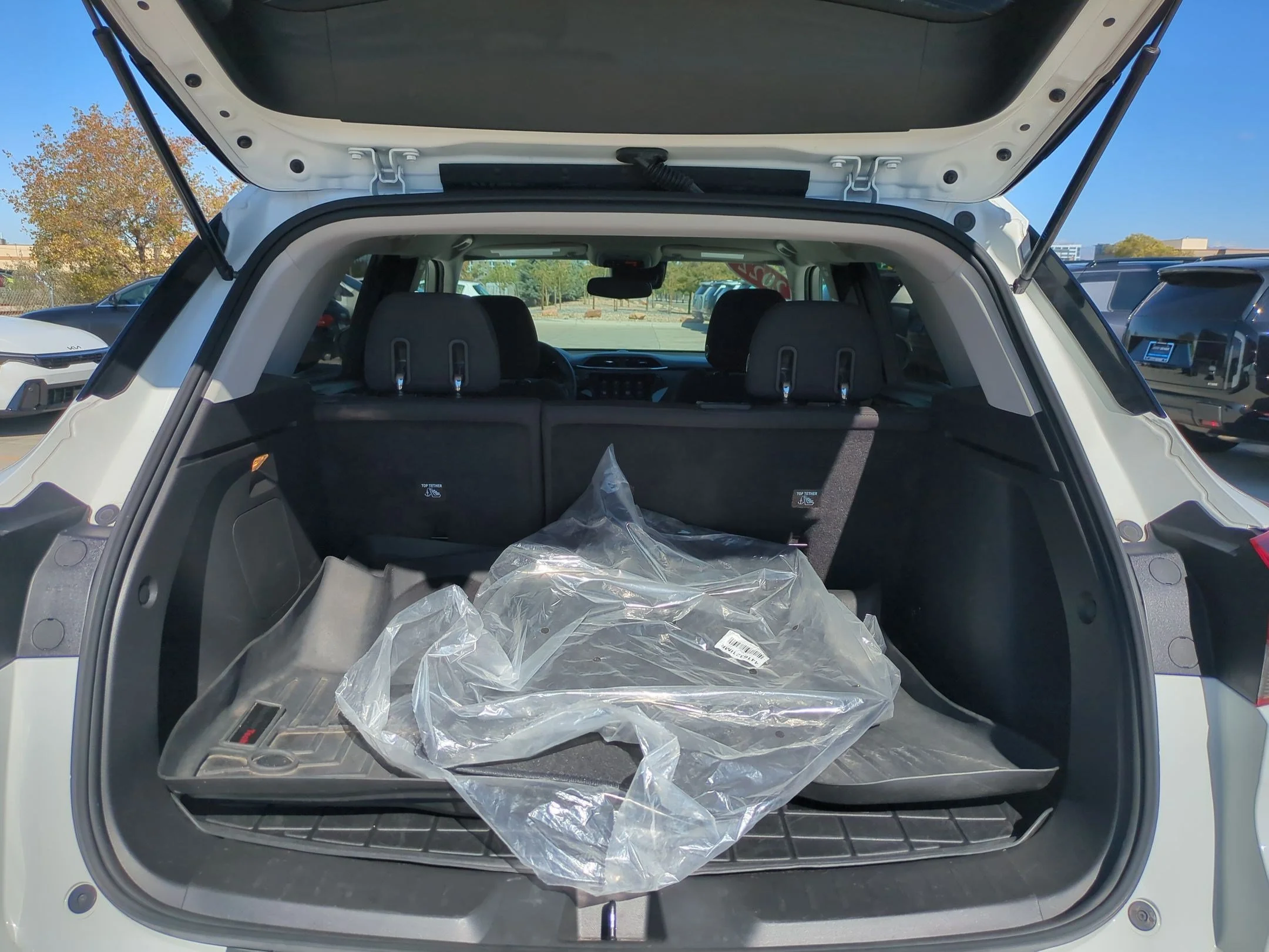 Used 2022 Summit White Chevrolet LT image 30