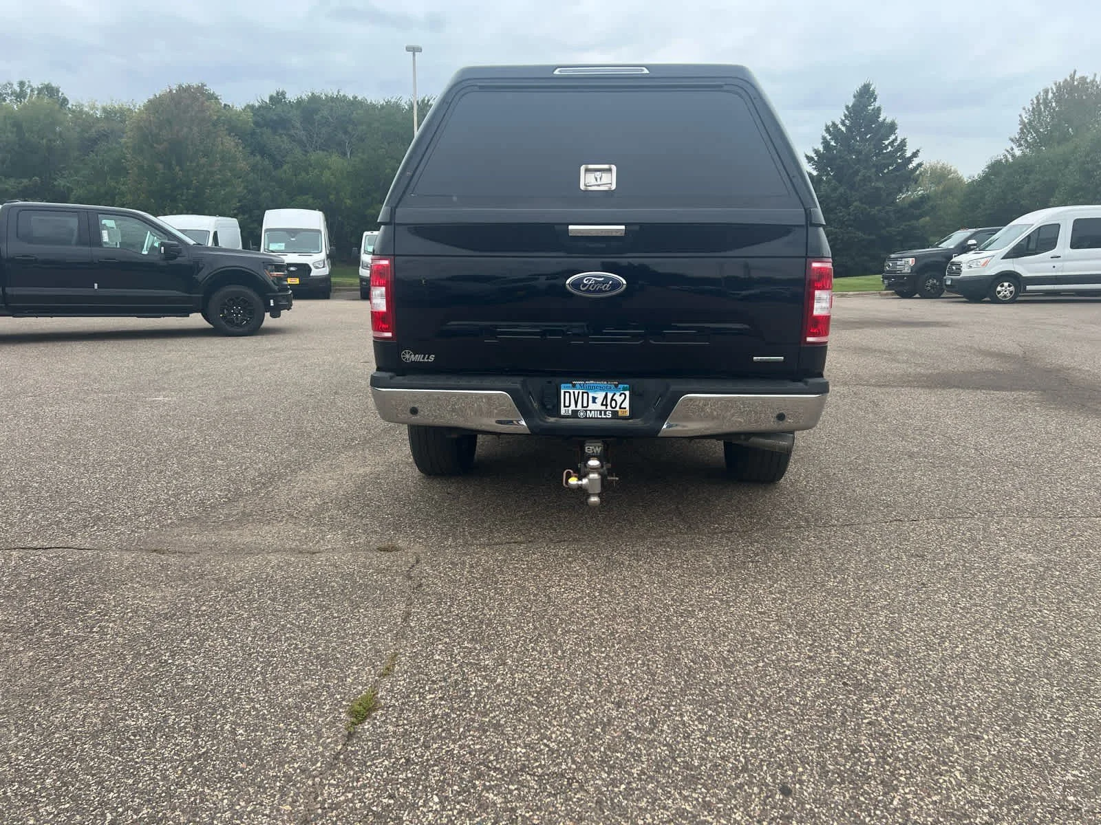 Used 2020 Agate Black Metallic Ford XLT image 6