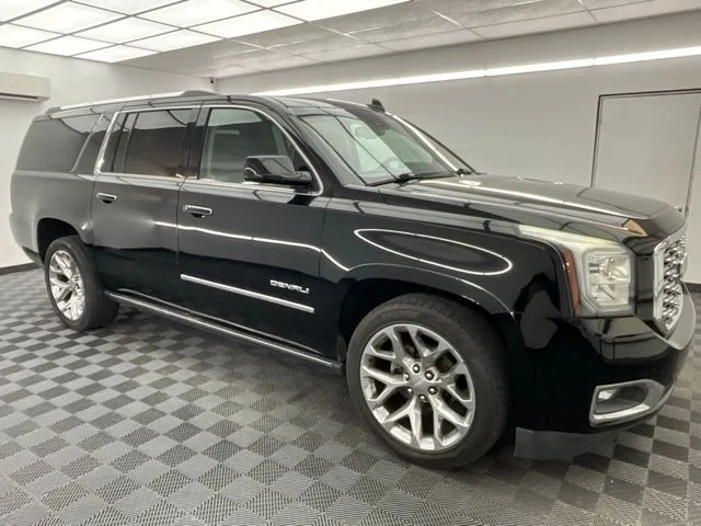 Used 2019 Black GMC Denali image 3