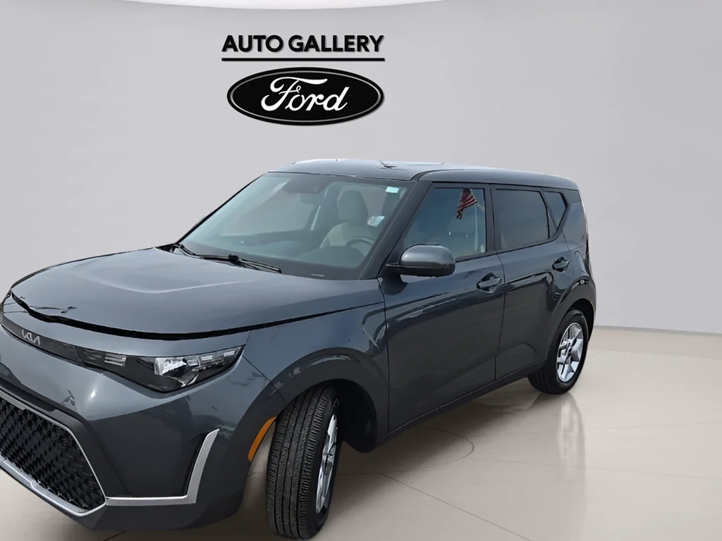 Used 2025 Gravity Gray Kia S image 1