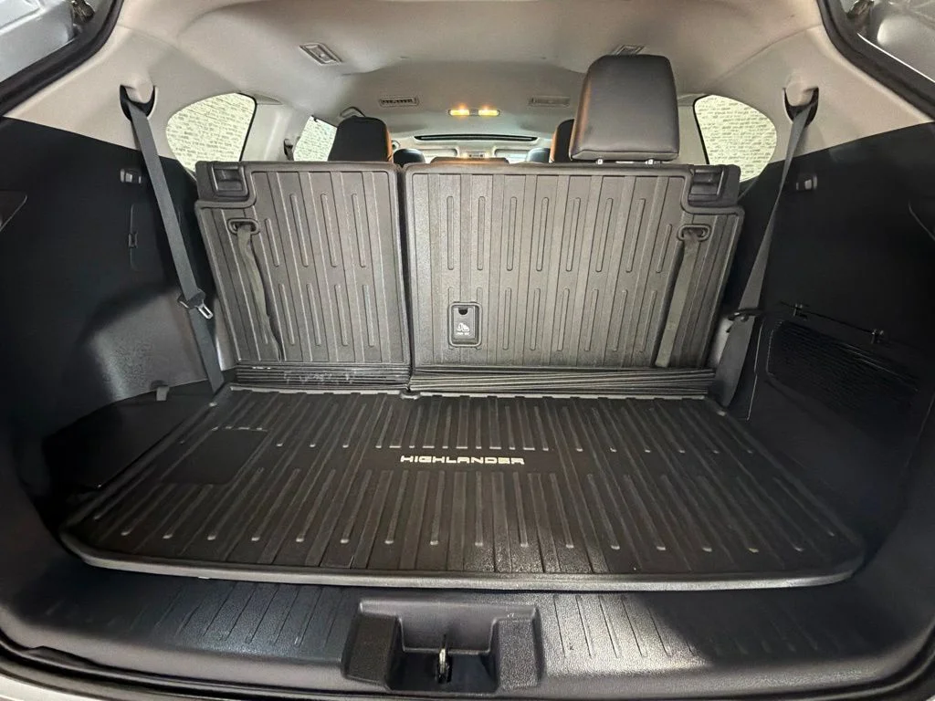 Used 2023 Celestial Silver Metallic Toyota XLE image 13