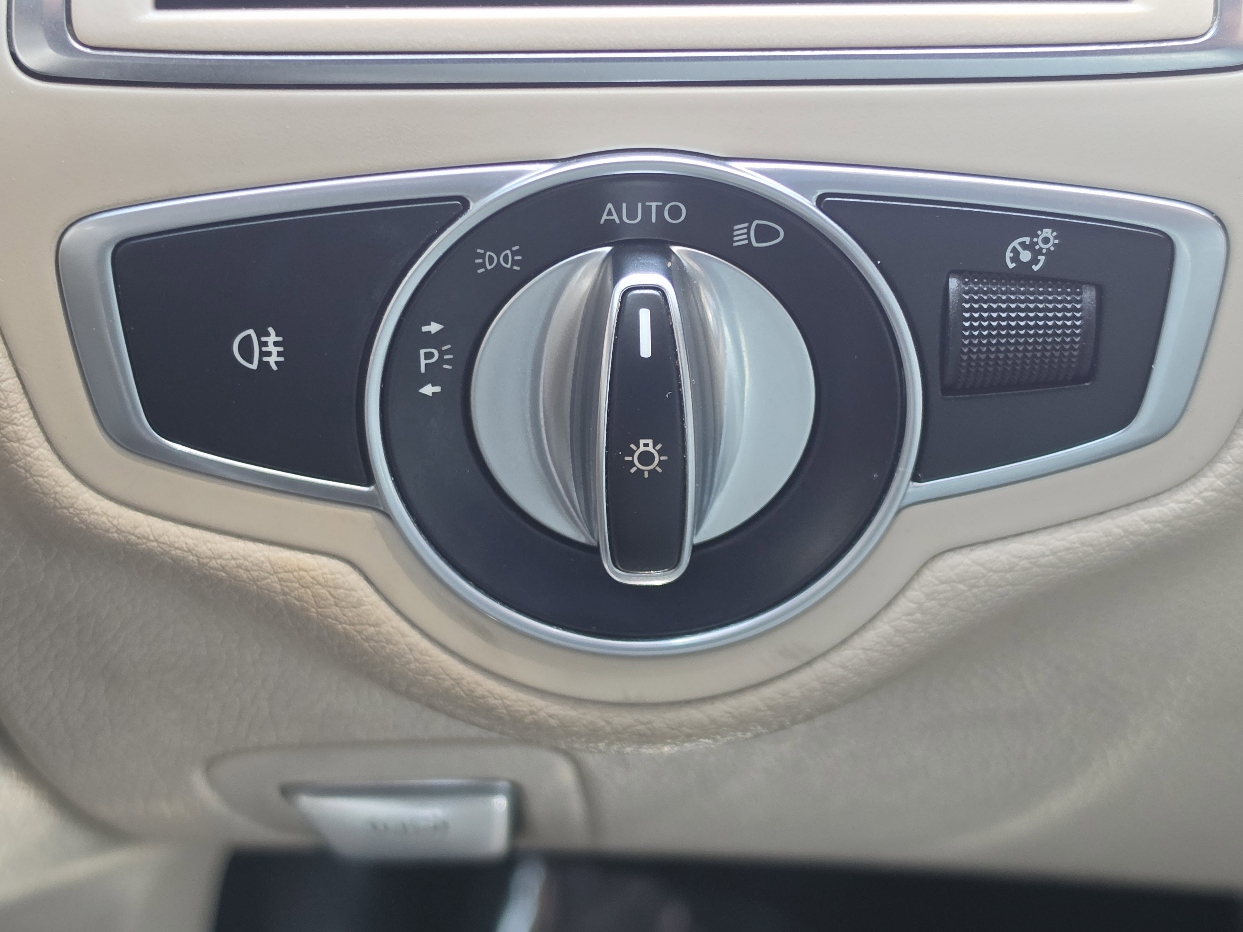 Used 2019 Black Mercedes-Benz C 300 image 14