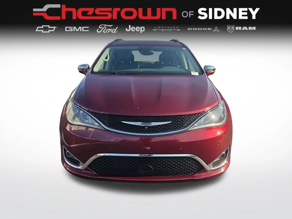 Used 2017 Chrysler Pacifica Limited with VIN 2C4RC1GG0HR650696 for sale in Sidney, OH
