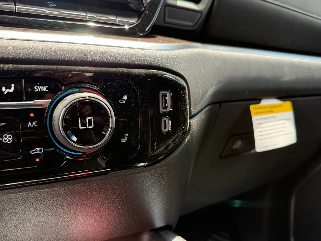 New 2026 Onyx Black GMC Elevation image 26