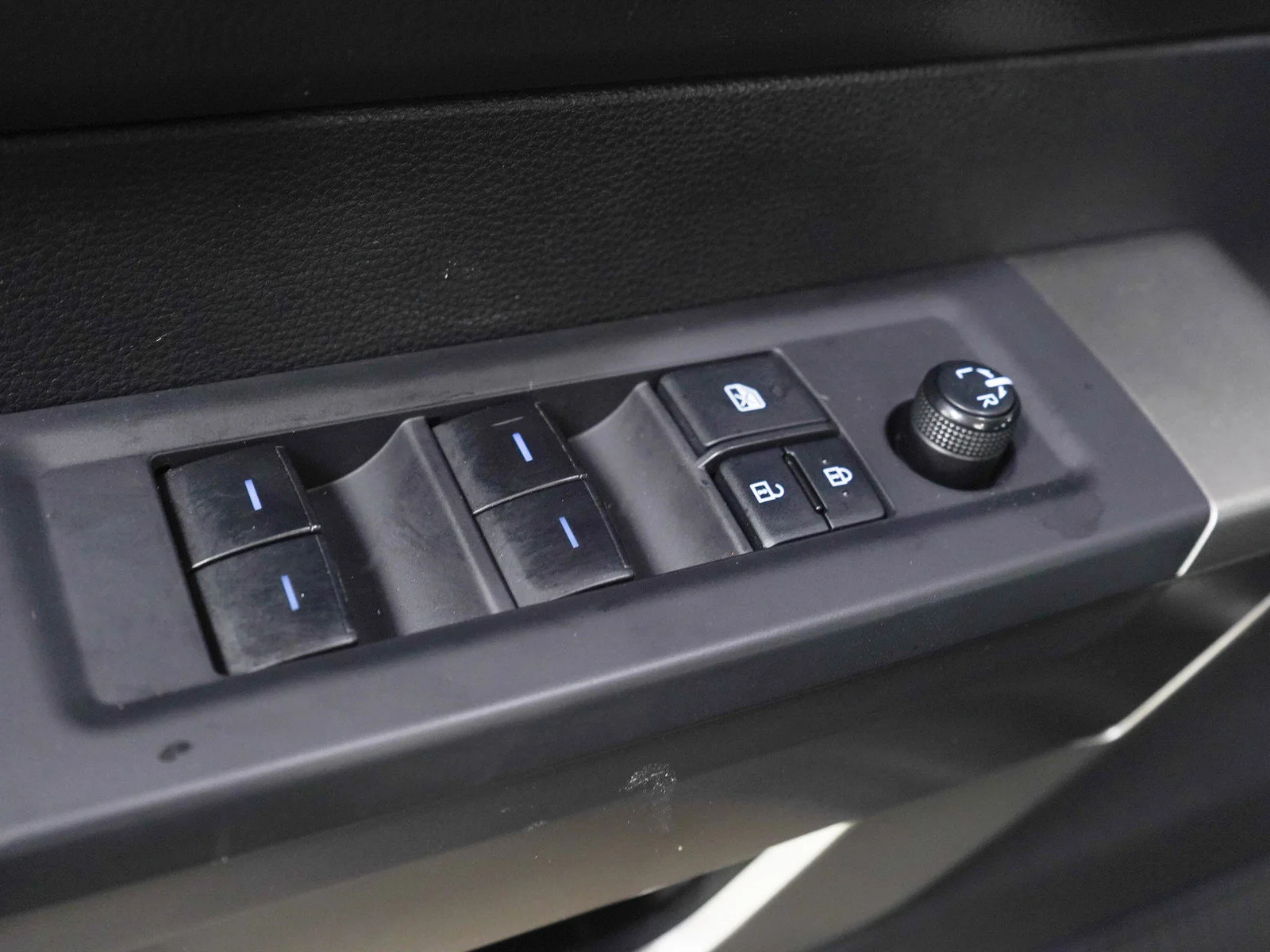 Used 2022 Gunmetal Toyota SR5 image 21