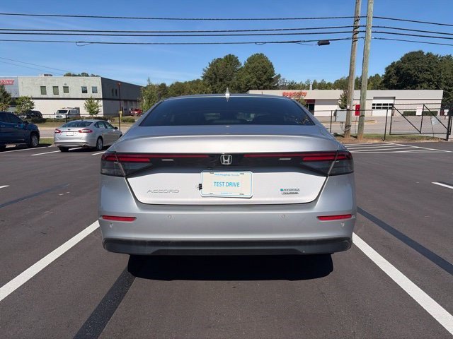 Used 2023 Lunar Silver Metallic Honda Touring image 10
