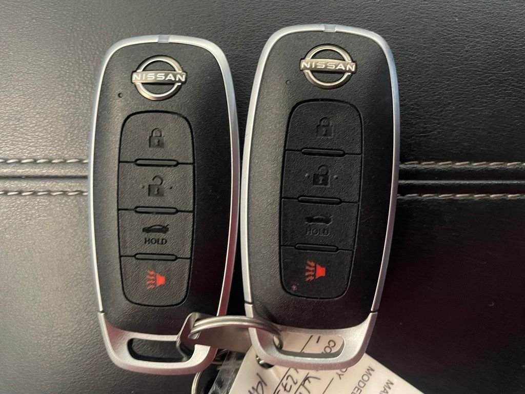 Used 2025 White Nissan SV image 18