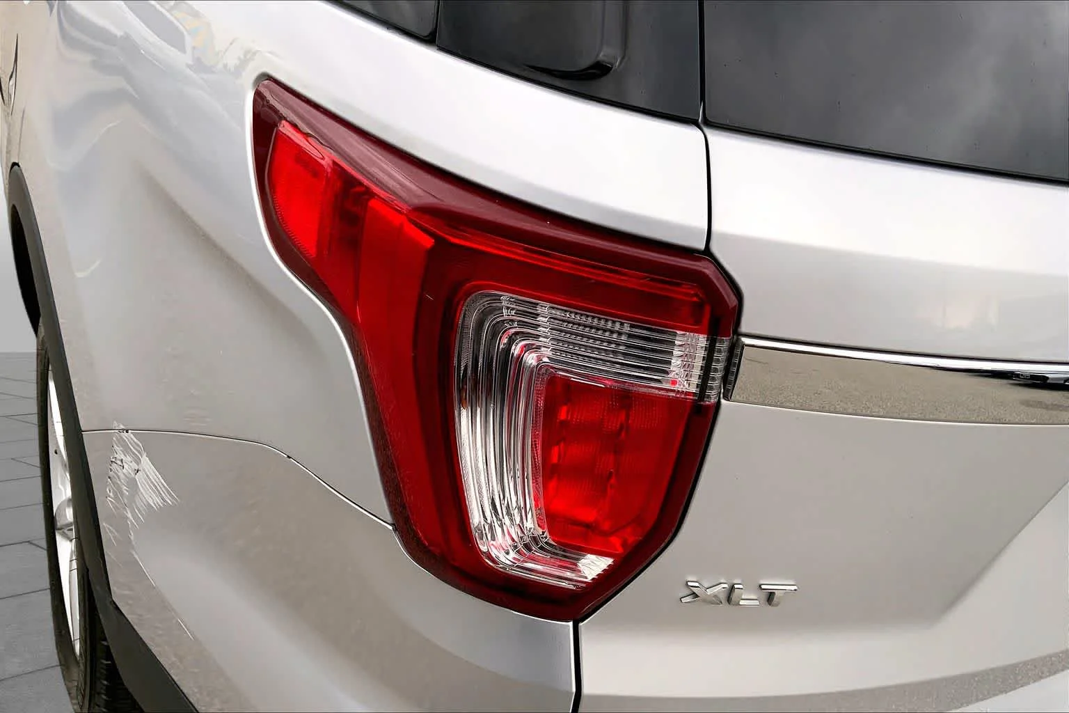 Used 2017 Ingot Silver Metallic Ford XLT image 28