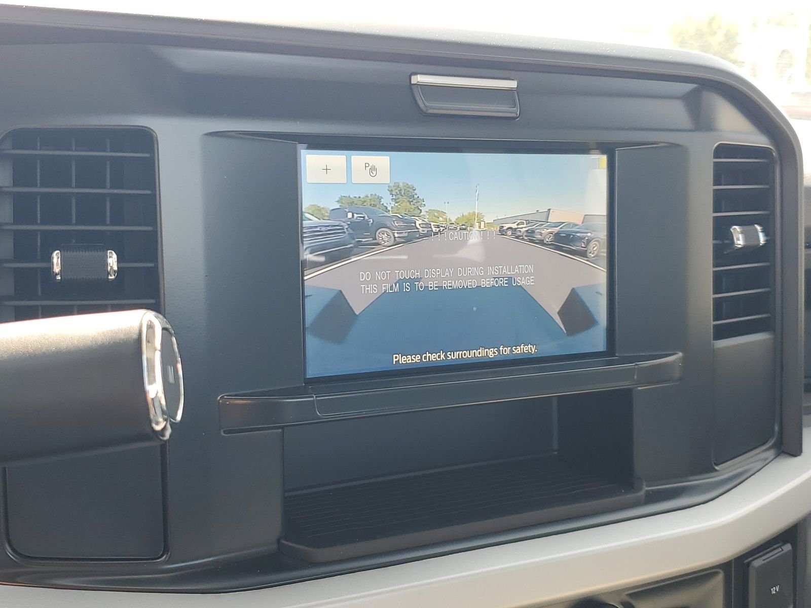 2025 Ford F-350 Super Duty Chassis Cab XLT - Photo 39