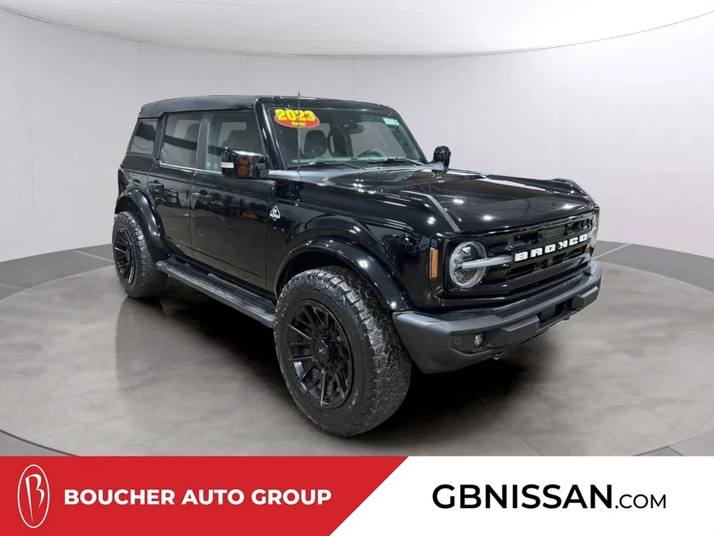 2023 Ford Bronco Outer Banks 4WD 4-door's photo