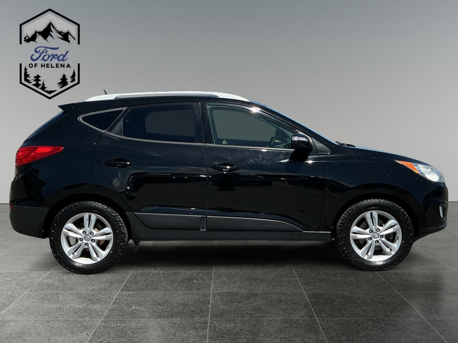 Used 2013 Ash Black Hyundai GLS image 6