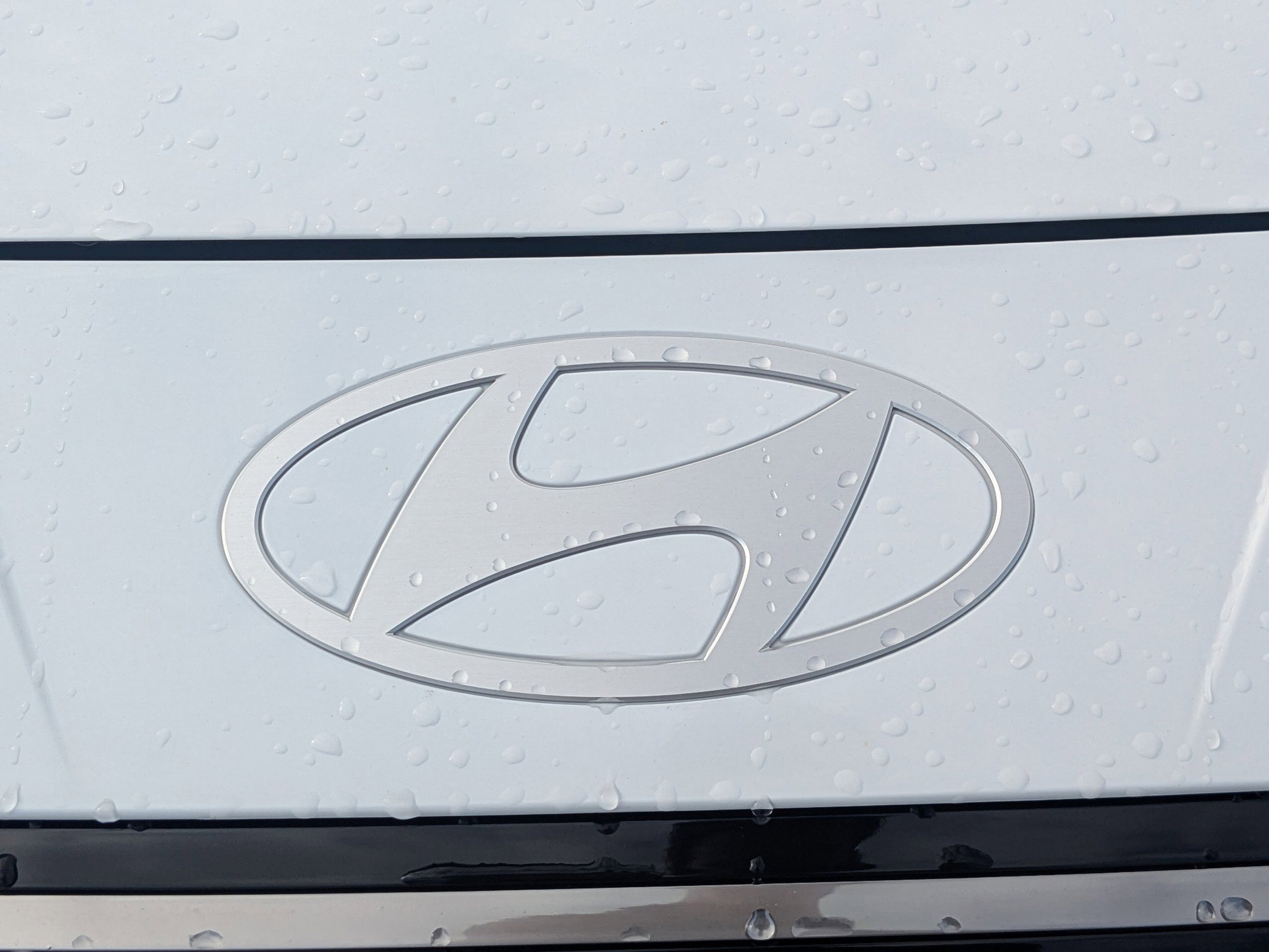 2024 Hyundai Elantra Limited - Photo 37