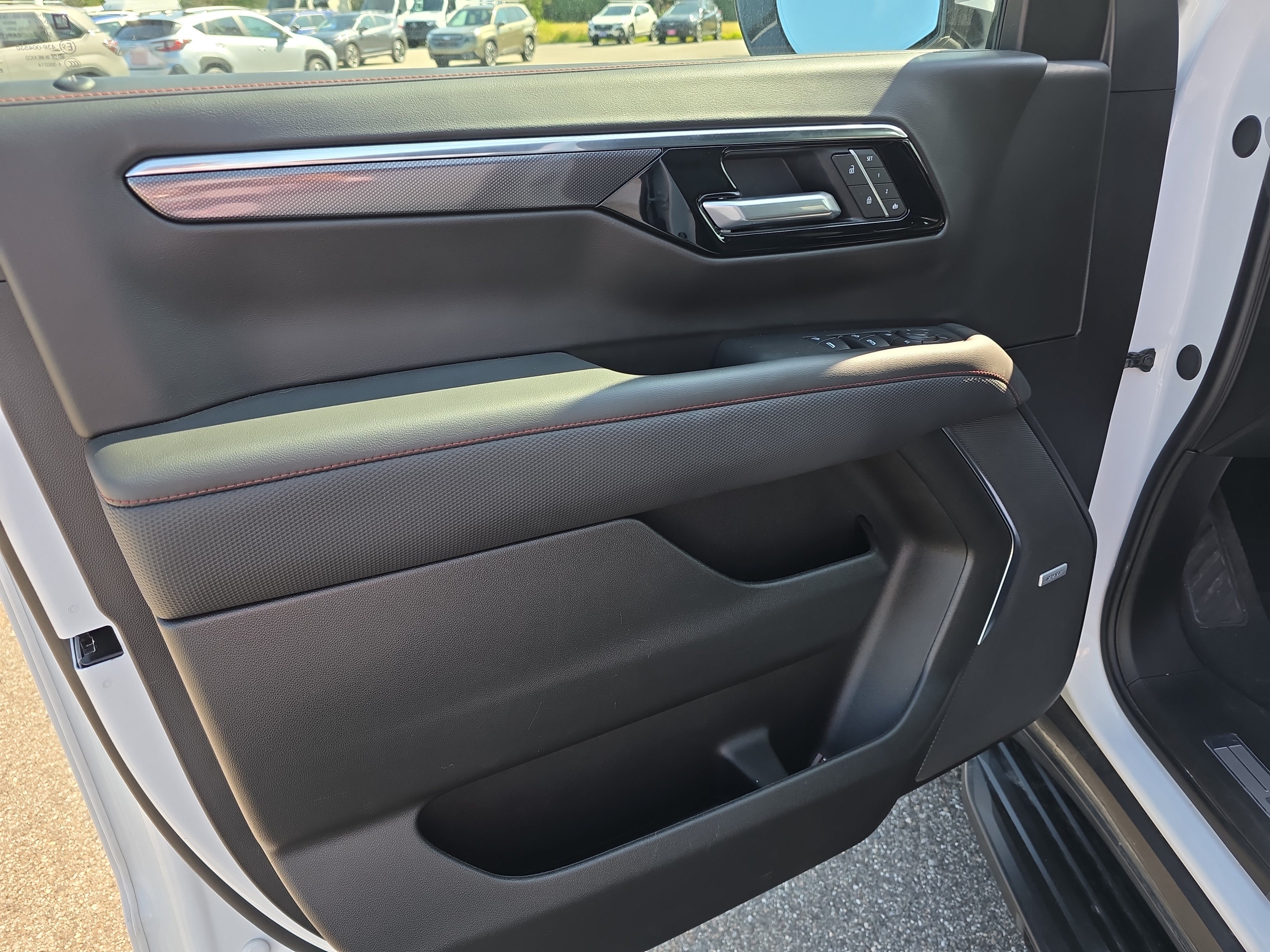Used 2026 Summit White Chevrolet RST image 9