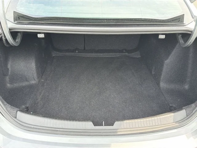 Used 2025 Gray Chevrolet LT image 38