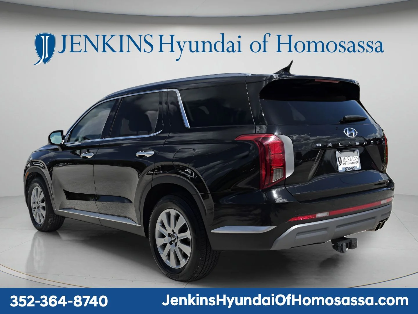 Used 2023 Black Hyundai SEL image 7