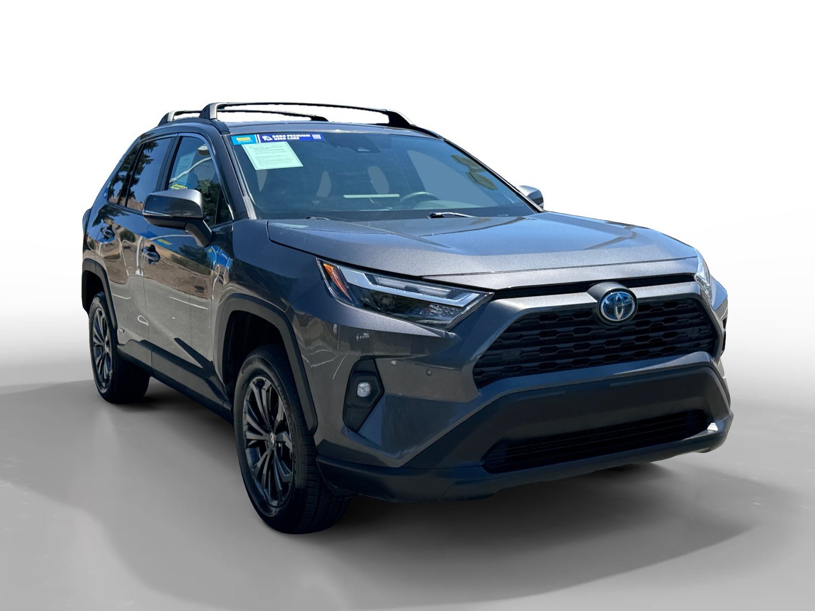 Used 2024 Magnetic Gray Metallic Toyota XLE Premium image 7