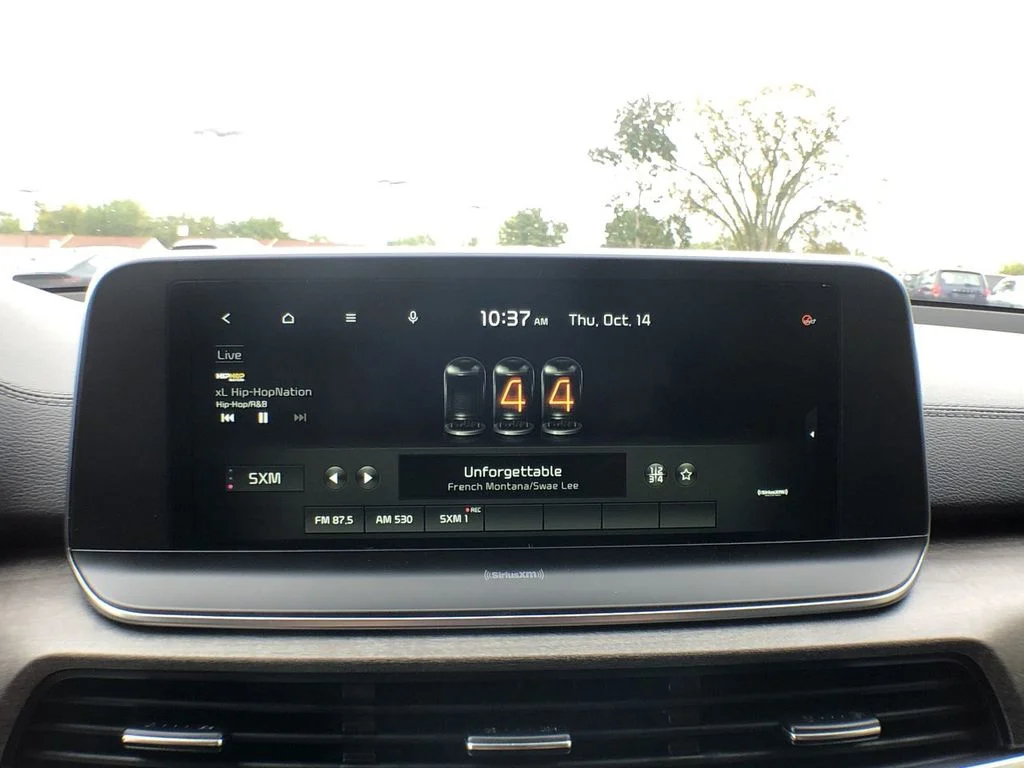 Used 2022 Black Kia EX image 37