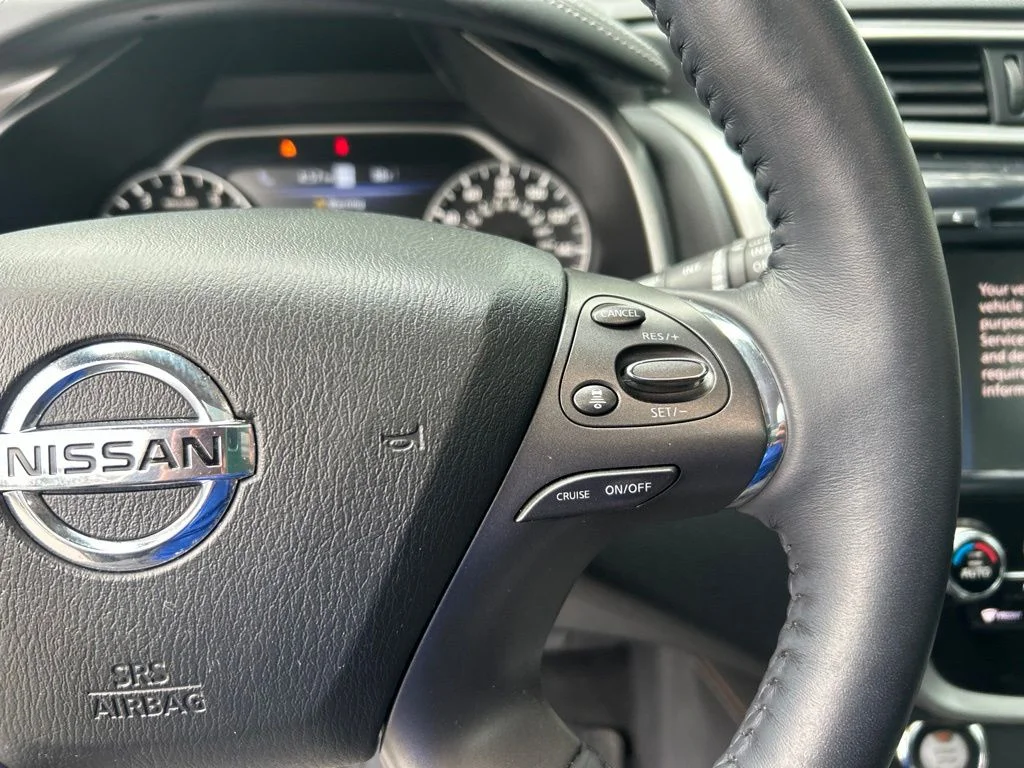 Used 2021 Gray Nissan Platinum image 23