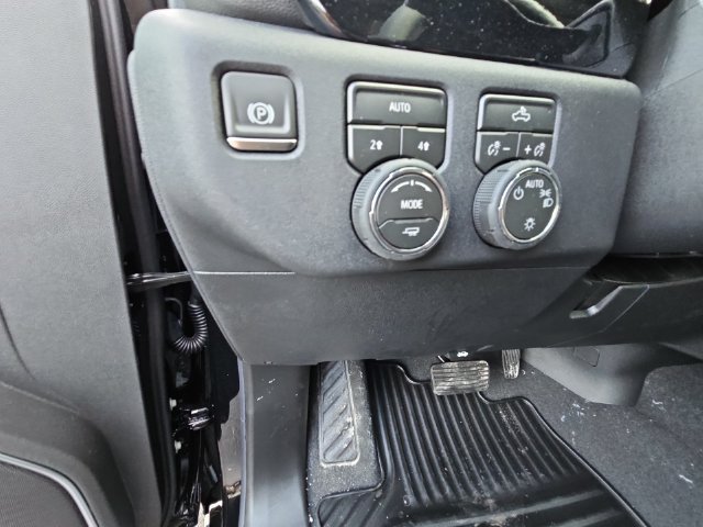 New 2026 Black Chevrolet LT (2FL) image 44