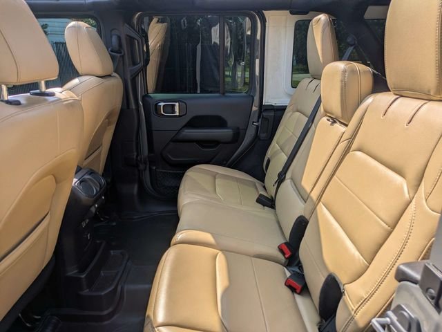 Used 2019 Gray Jeep Unlimited Sahara image 13