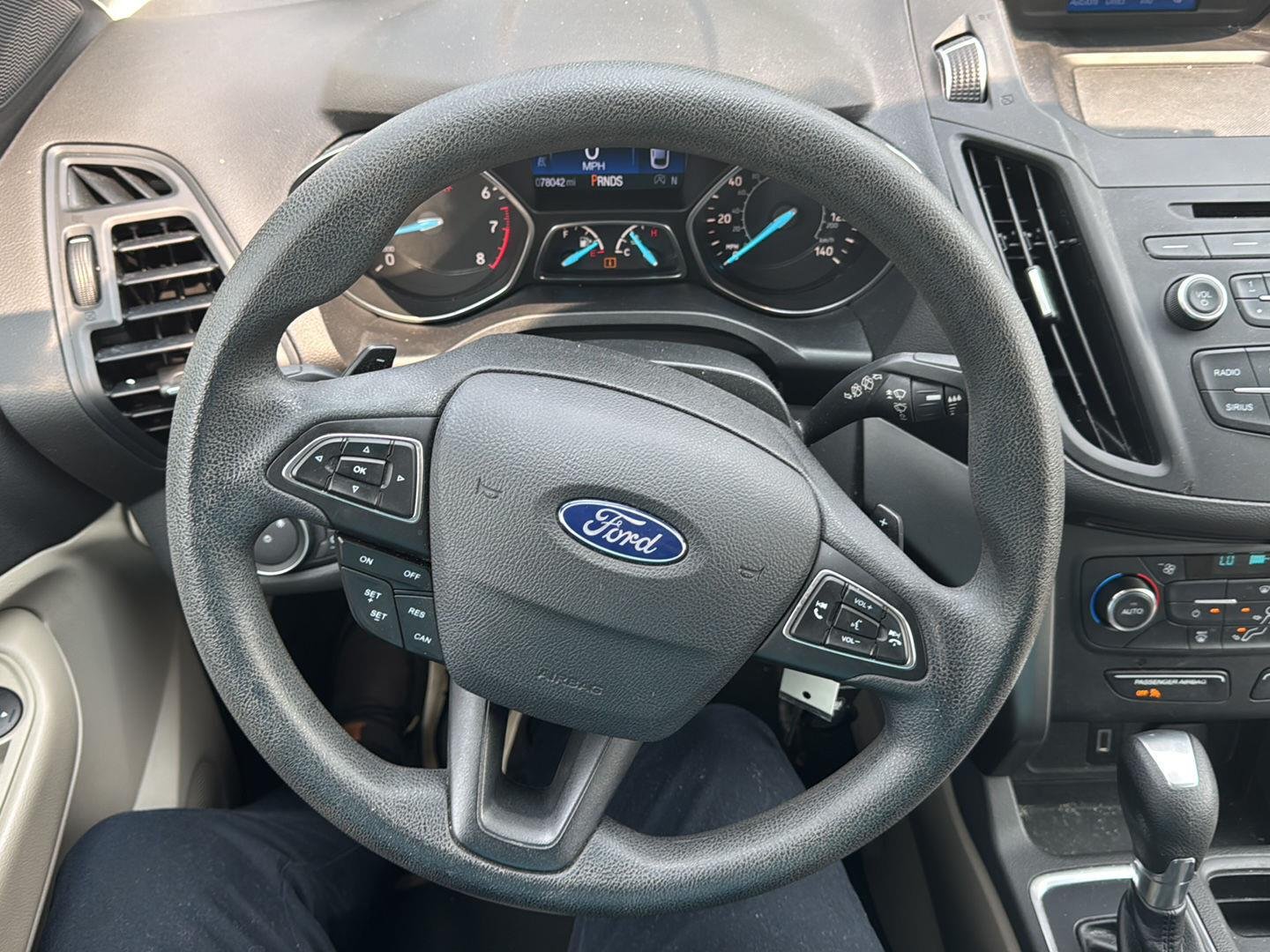 Used 2017 Oxford White Ford SE image 13