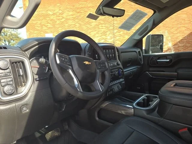 Used 2022 Summit White Chevrolet LTZ image 8