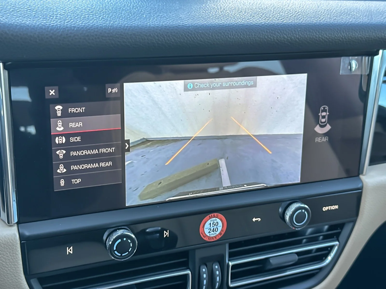 2026 Porsche Macan - Photo 20