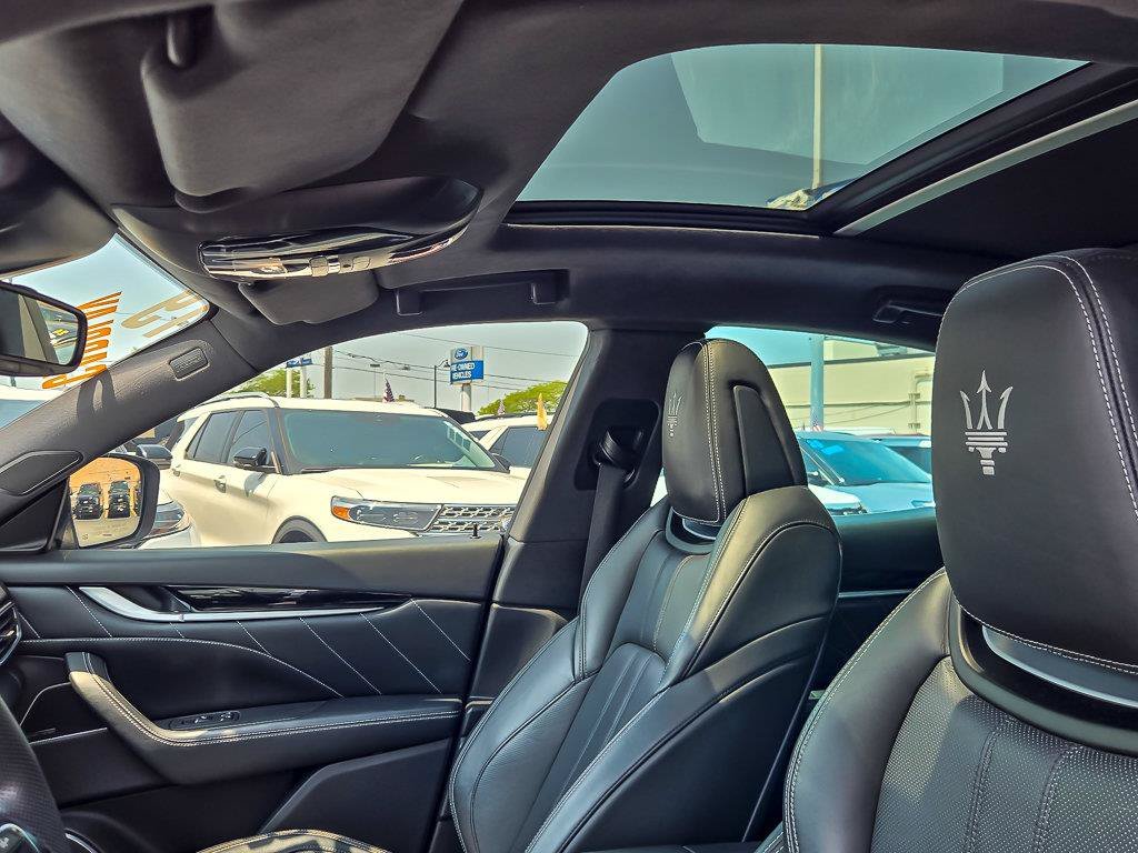 Used 2019 Bianco Maserati S GranSport image 13