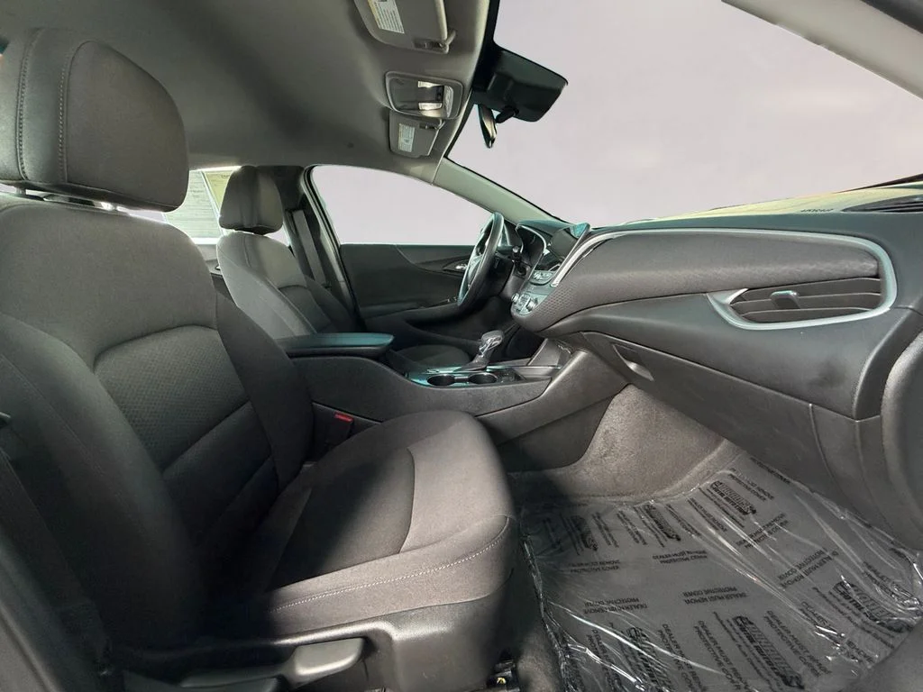 2025 Chevrolet Malibu 1LT - Photo 17