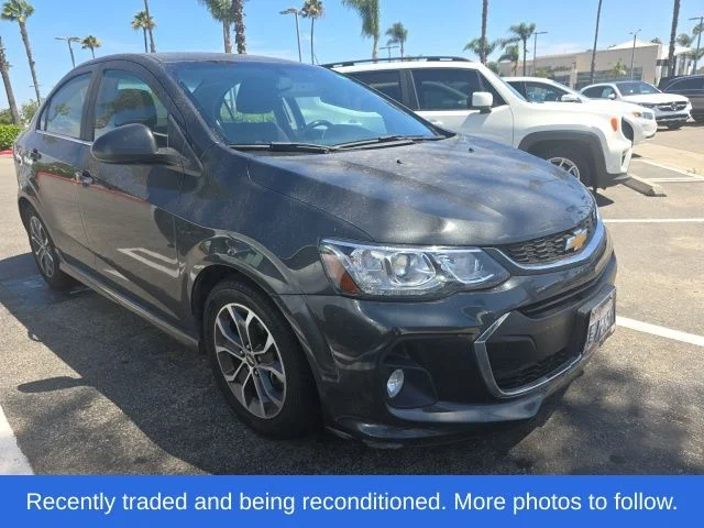 Used 2017 Gray Chevrolet LT image 3