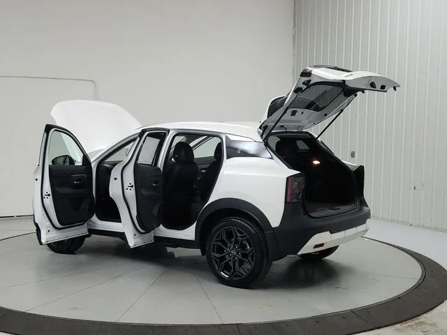 New 2026 White Nissan SR image 13