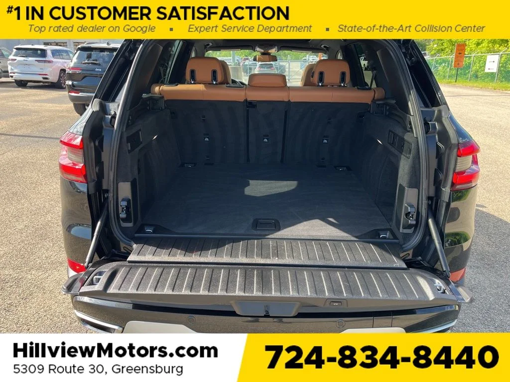 Certified Used 2022 Black Sapphire Metallic BMW xDrive40i image 27