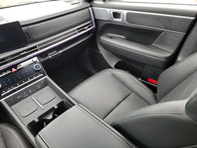 Used 2024 Black Hyundai Limited image 16