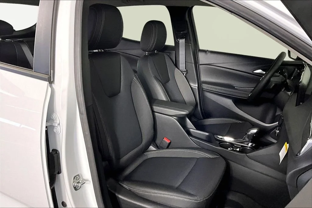 New 2026 Summit White Buick Preferred image 11