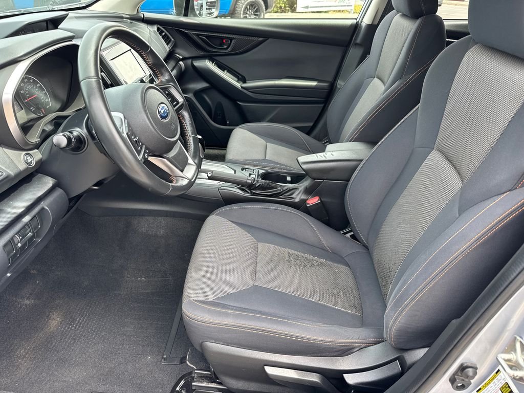 Used 2018 Silver Subaru 2.0i Premium image 24