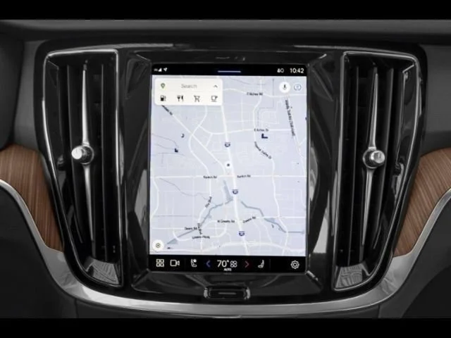 2024 Volvo S60 Core - Photo 13