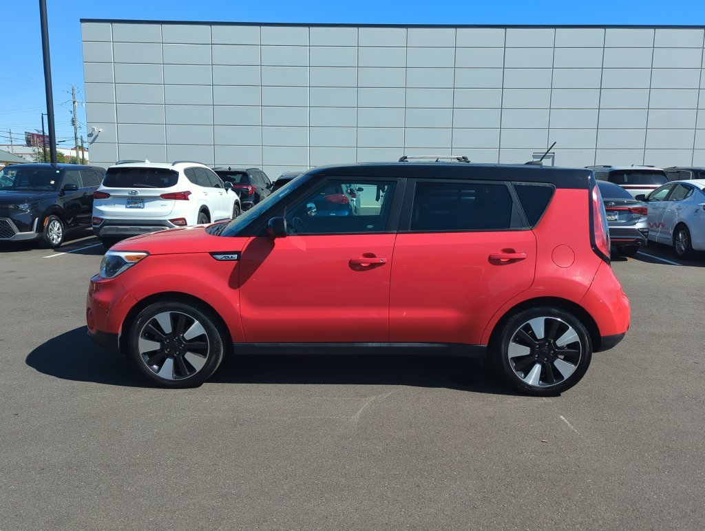 Used 2017 Red Kia Plus image 4