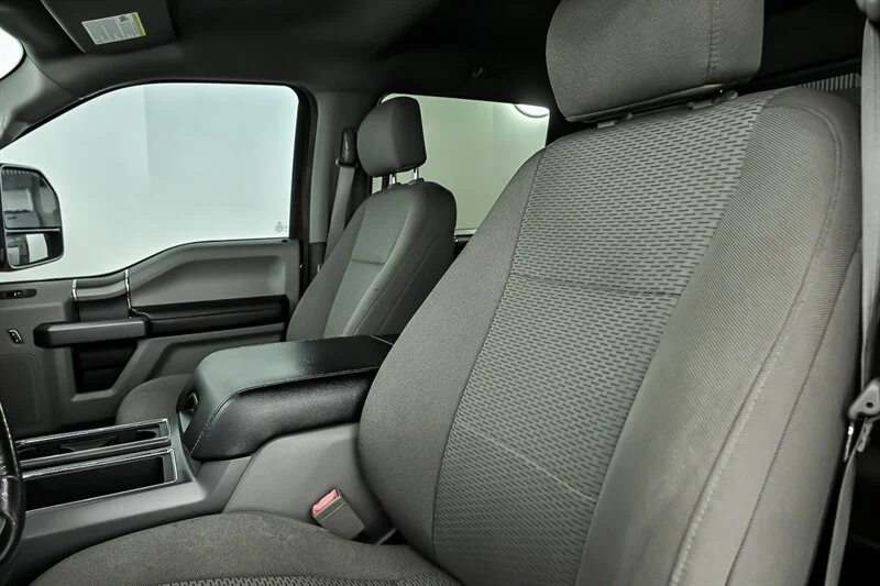 Used 2019  Ford XLT image 15