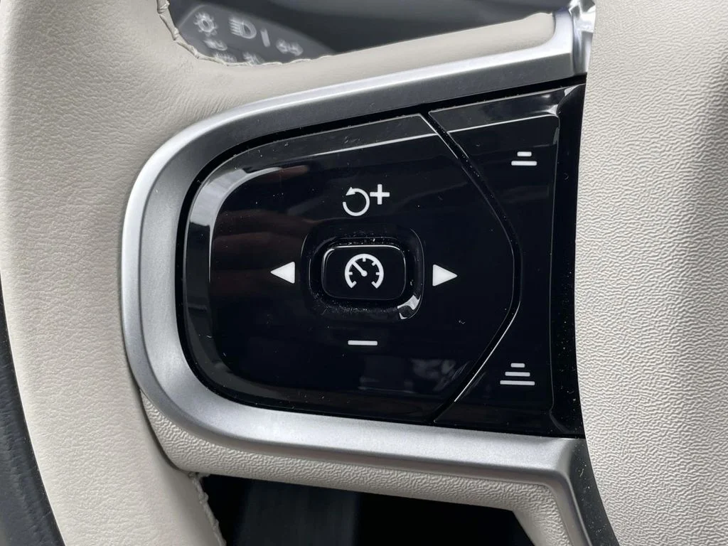 2026 Volvo XC90 Ultra - Photo 10
