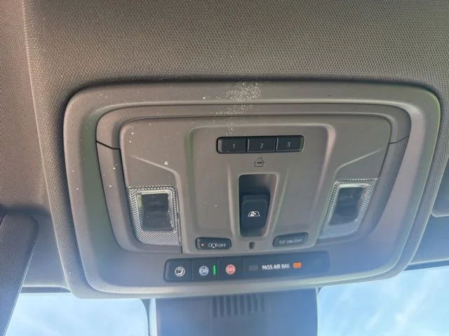 Used 2024 Gray Chevrolet LT image 29