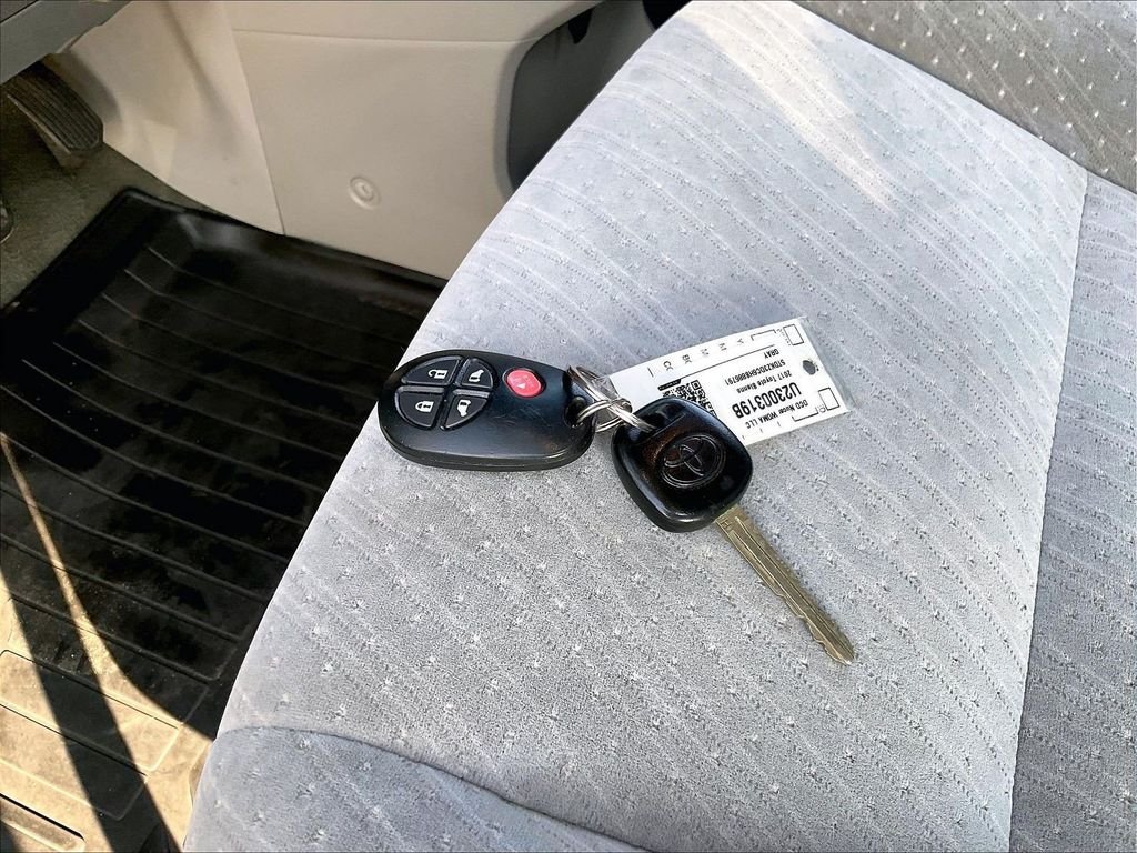 Used 2017 Gray Toyota LE image 30