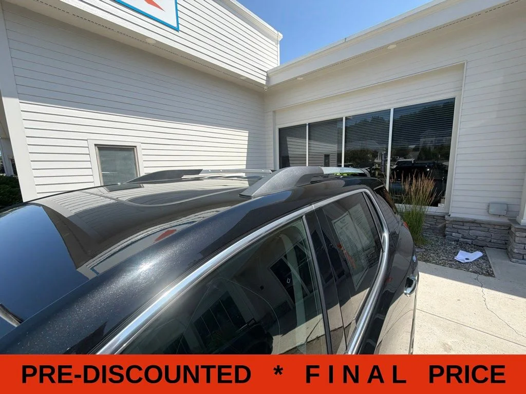 Used 2023 Black GMC Denali image 7