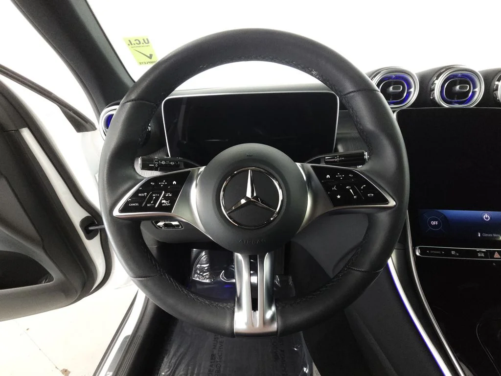 Certified Used 2026 Polar White Mercedes-Benz GLC 300 image 12