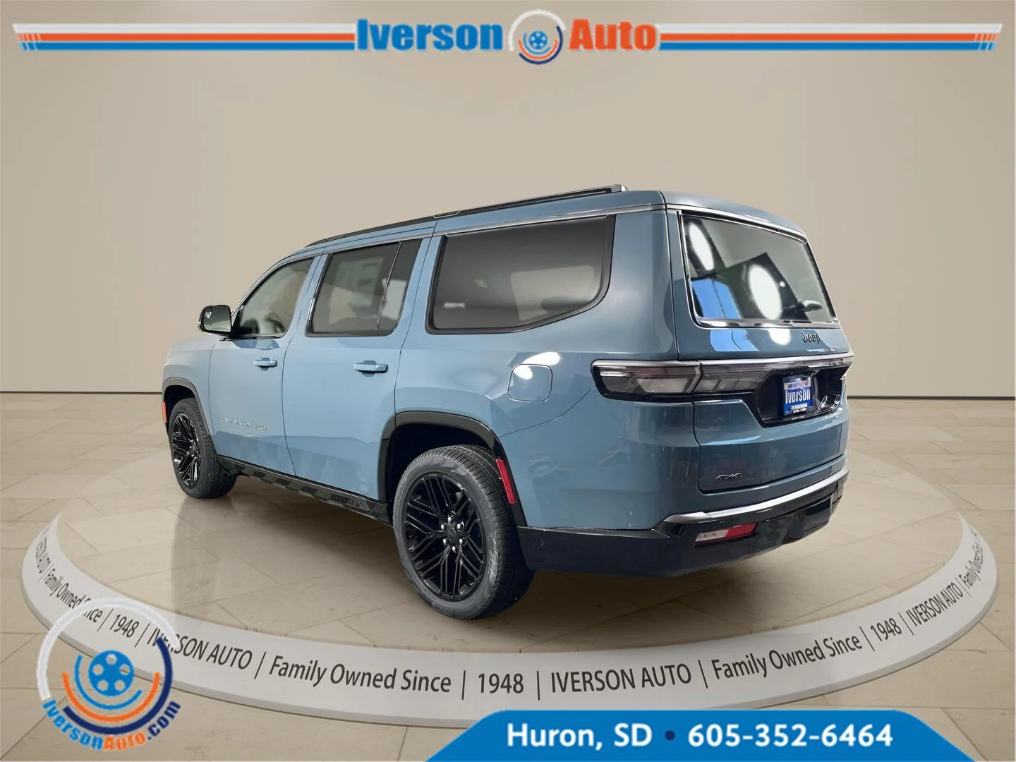New 2026 Steel Blue Exterior Paint Jeep Limited Reserve image 8