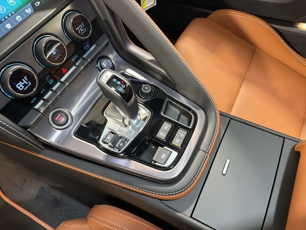 2024 Jaguar F-Type R75 - Photo 18