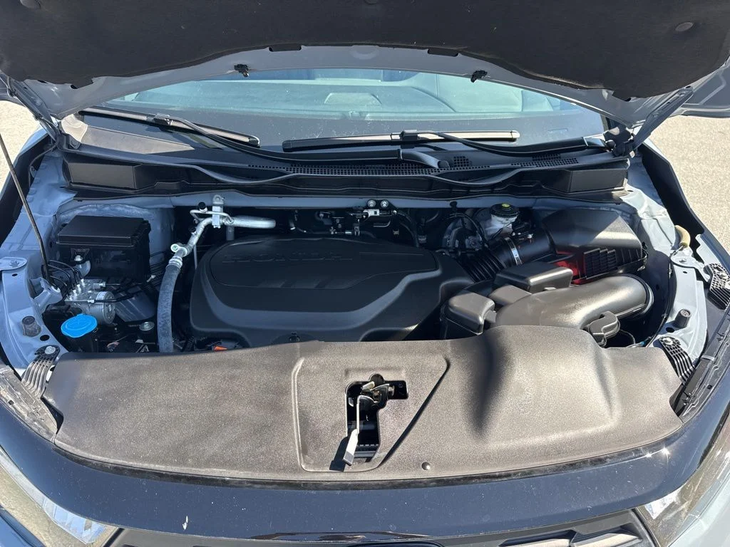 Used 2025 Gray Honda Sport-L image 36